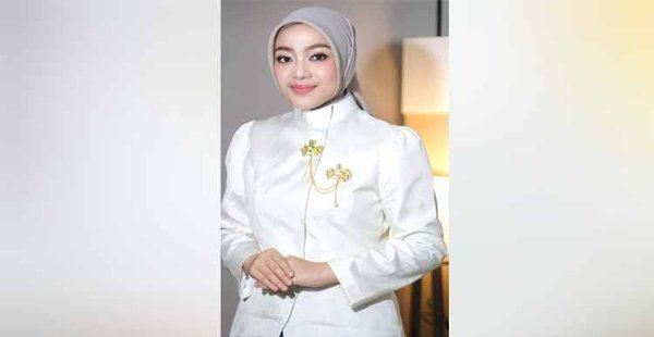 2204.Riska Ajak Perempuan Aktif Bangun Daerah