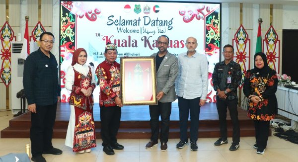 2404.Bupati Kapuas Apresiasi Dukungan UEA di Bidang Kesehatan