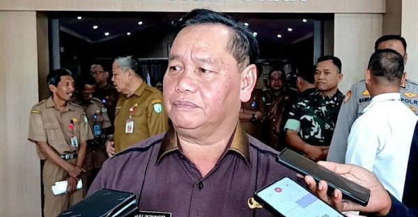 2804.Pusat Coret Anggaran, Pemkab Kotim Tunda Perbaikan Total Jembatan Patah