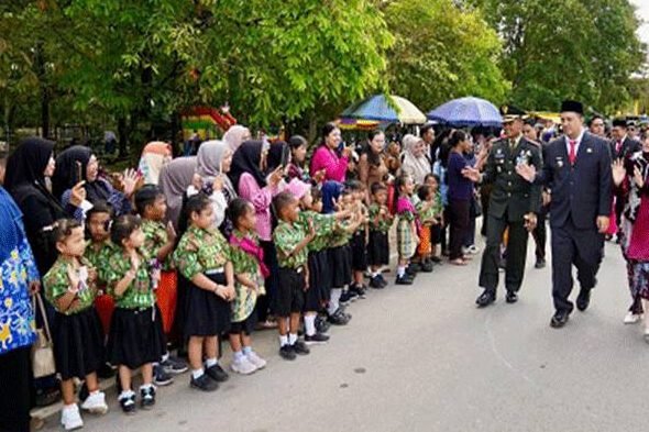 0405.2.045 Anak Tampilkan Tari Baigal, Lamandau Raih Rekor MURI