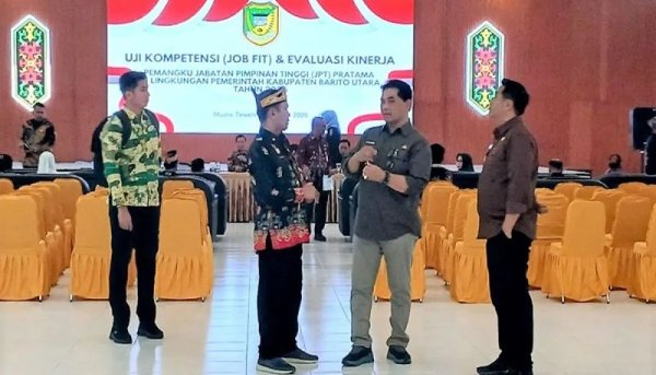 0502.Bupati Barito Utara Tekankan Pentingnya Job Fit untuk Pimpinan Tinggi