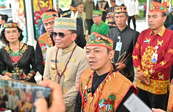 0505.Kalteng Tuai Apresiasi Wamendikdasmen di Hardiknas 2026