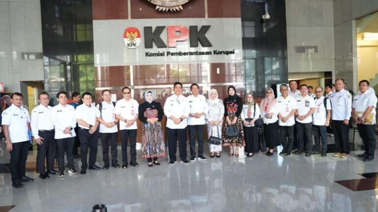 1305-Evaluasi-KPK