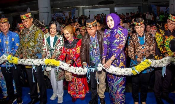 1805.Kalteng Expo 2026 Resmi Dimulai, UMKM Dibidik Tembus Pasar Global-1