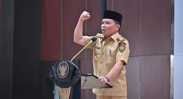 0206.Agustiar Evaluasi Kinerja Kepala OPD Secara Berkala