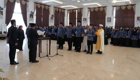 0406.1.044 ASN Kapuas Resmi Dilantik, Bupati Tekankan Integritas