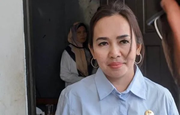 0706.Maryani Desak Pemda Percepat Perbaikan Jalan Rusak