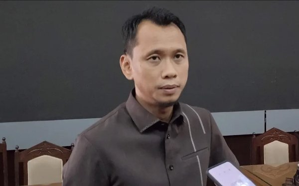 1006.Kereta Api Dorong Ekonomi Kalteng