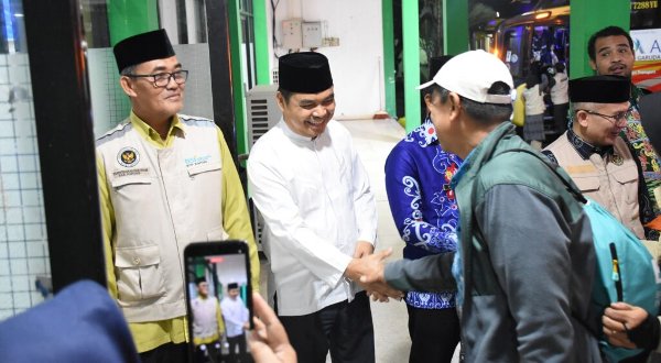 1206.53 Jemaah Haji Kapuas Pulang dengan Selamat