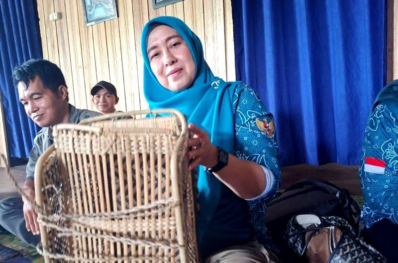 1506-Ketua-TPP-Anyaman-Rotan