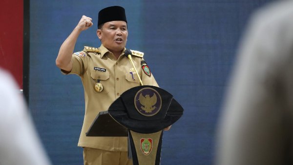 0807.Gubernur Kalteng Sukses Turunkan Angka Kemiskinan