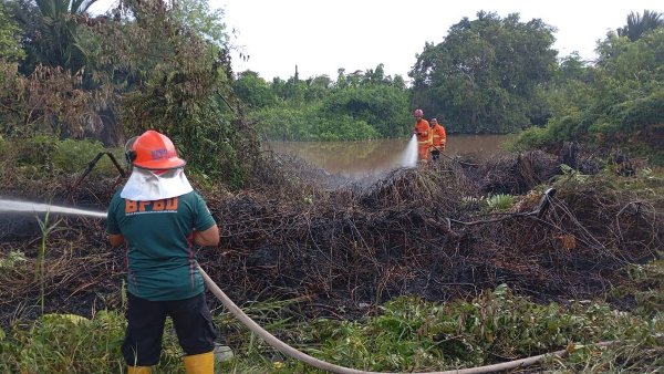 1707.BPBD Kapuas Padamkan Karhutla di Dua Lokasi