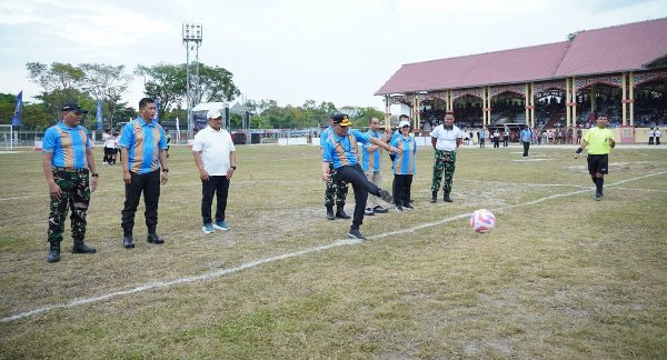 3007.Piala Gubernur Wadah Cetak Talenta Muda Sepak Bola Kalteng