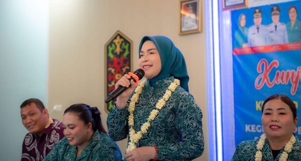 0308.TP PKK Kapuas Perkuat Program Keluarga di Tingkat Desa