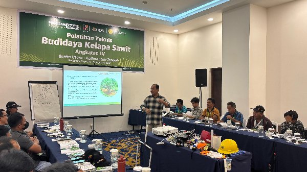 1308.Tak Perlu Buka Lahan Baru, 171 Peserta Barito Utara Belajar Dongkrak Produktivitas Sawit