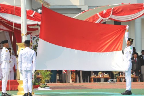 1708.Paskibraka Murung Raya Sukses Kibarkan Sang Merah Putih