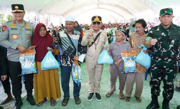 2808.Gubernur Kalteng Gratiskan 15 Ribu Paket Sembako