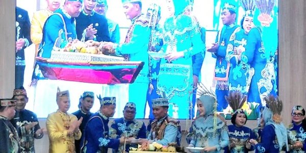 2209.Gubernur Kalteng Tekankan Pelayanan Dasar di Tengah Karhutla