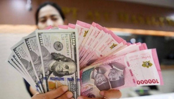 0510.Rupiah Melemah ke Rp17