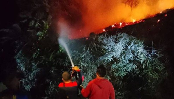1310.Pemkab Kapuas Perpanjang Status Tanggap Darurat Karhutla Dua Pekan