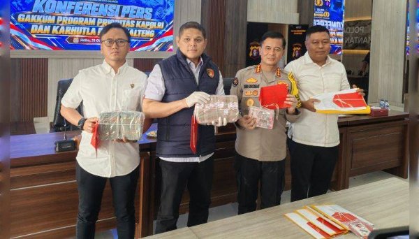 2210.Tiga Tersangka Korupsi Proyek Ikan Nila Rp1,7 Miliar di Kapuas, Negara Mengalami Kerugian Rp717 Juta